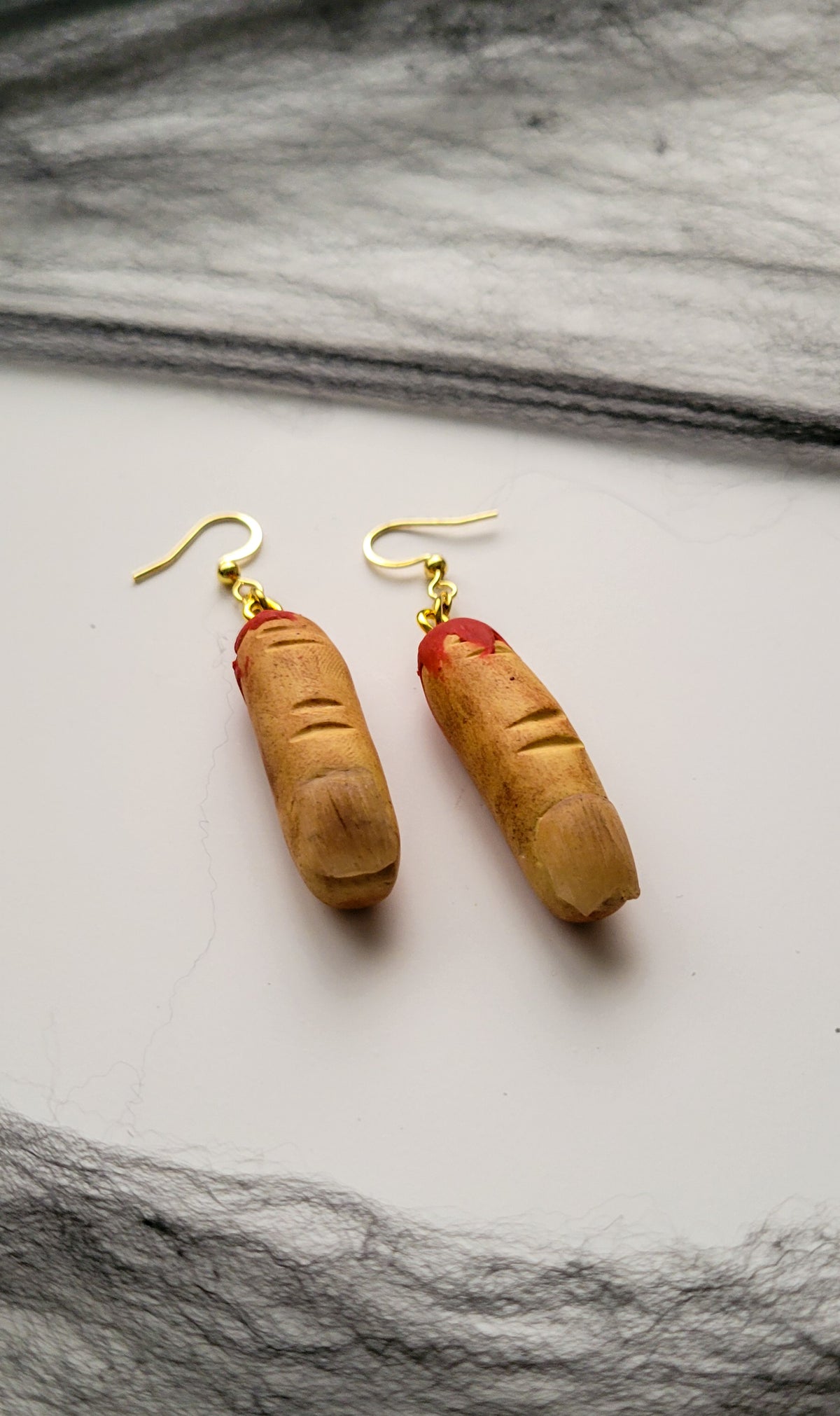"The Finger" Dangle