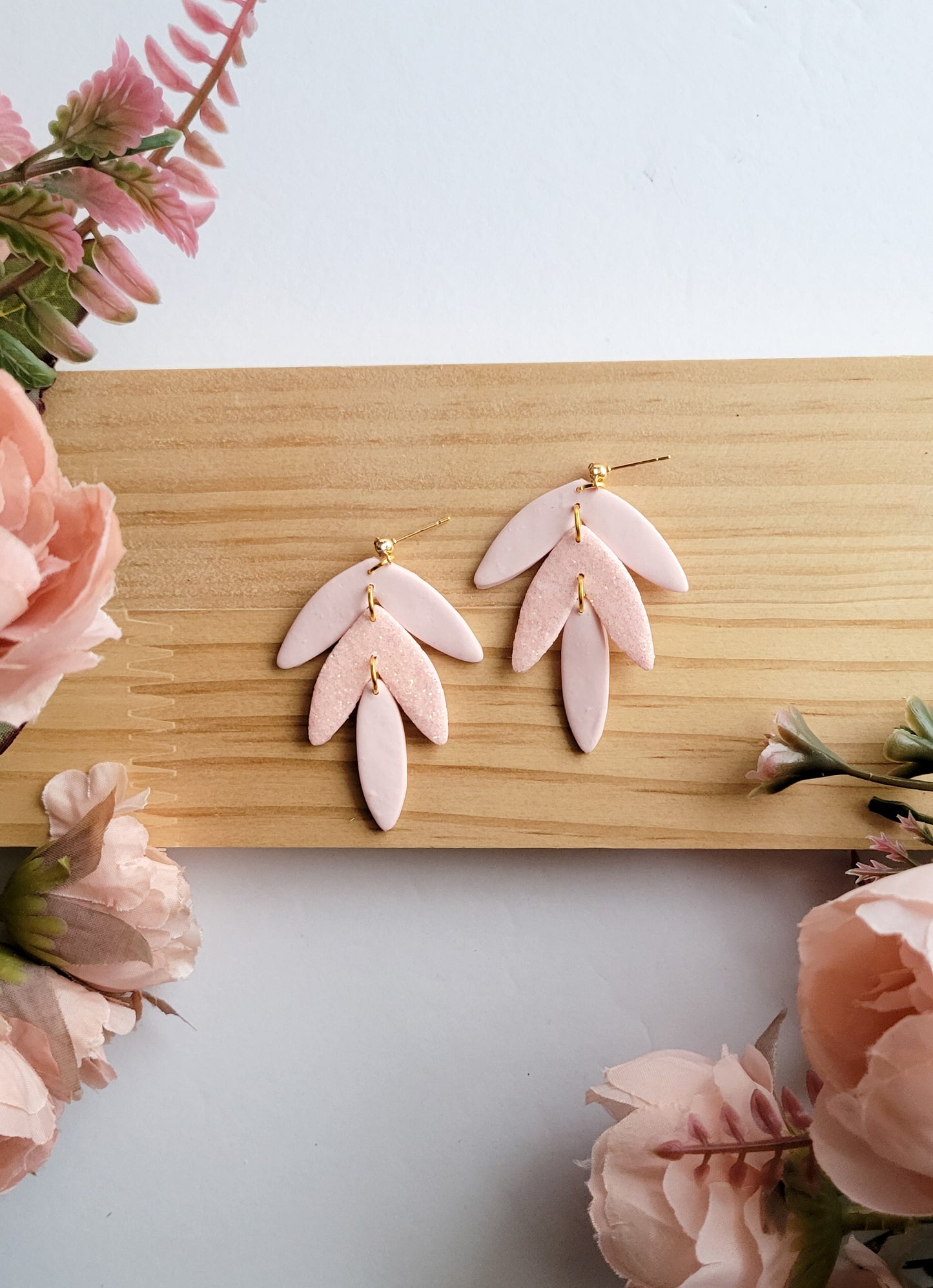"Lovestruck" Dangle