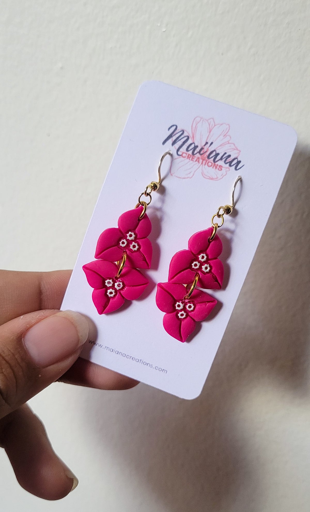 "Puti Tai Nobu Cluster" Dangle