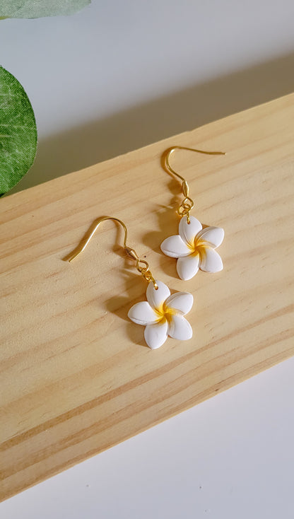 "Kamia" Dangle