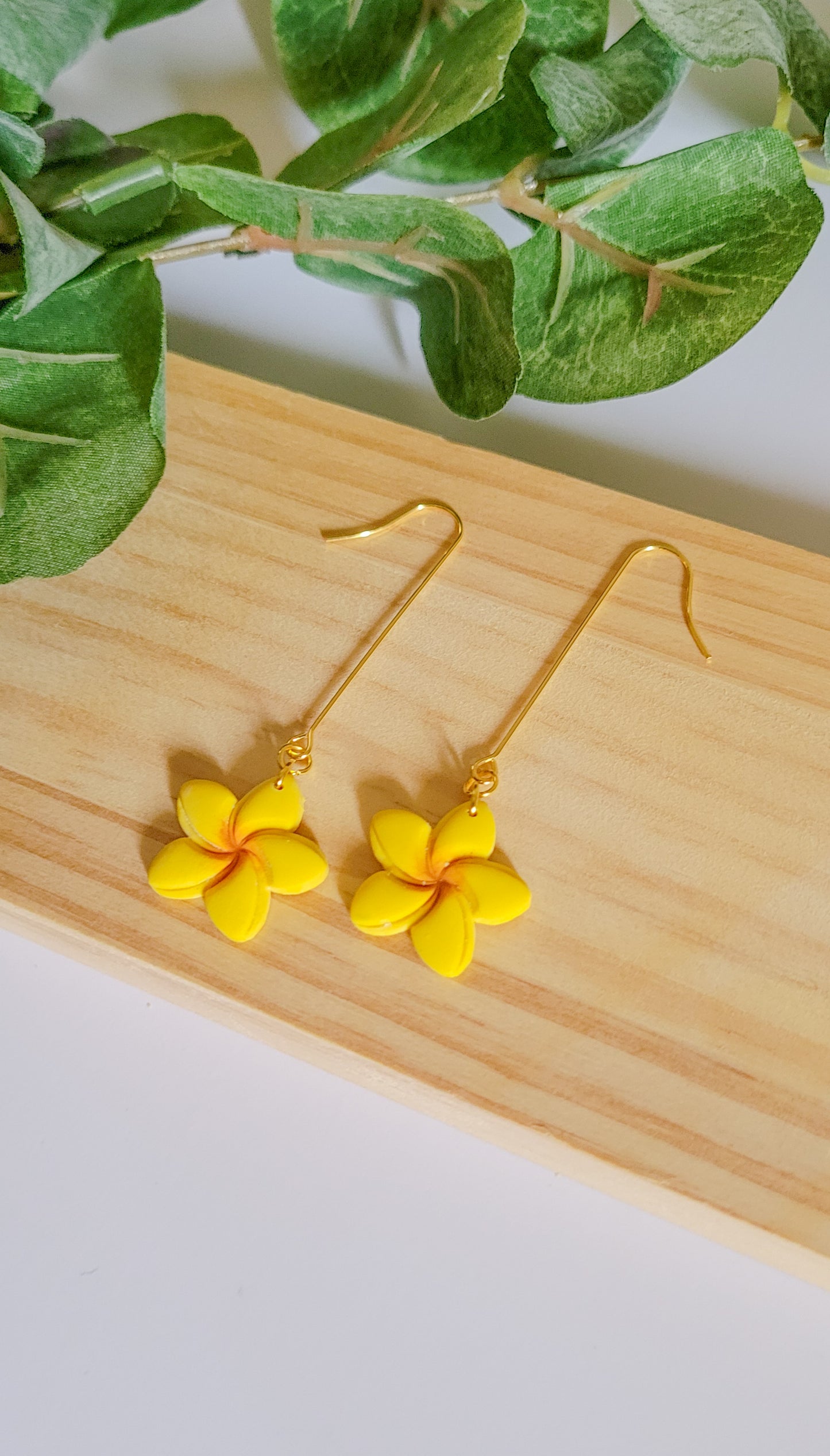 "Kirida" Dangle